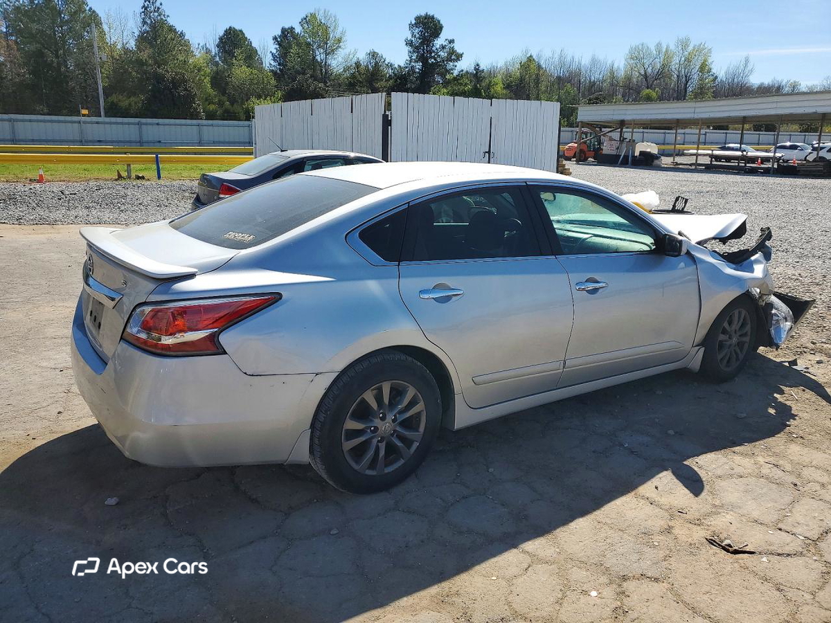 Nissan Altima 2015