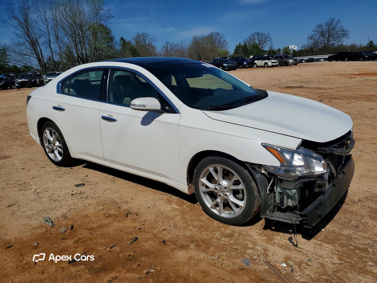 Nissan Maxima 2012