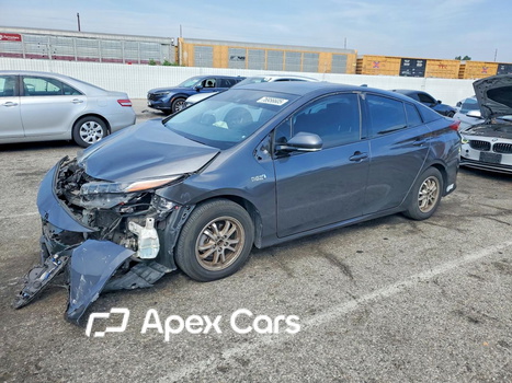 Toyota Prius 2017 - Image 1 of 13