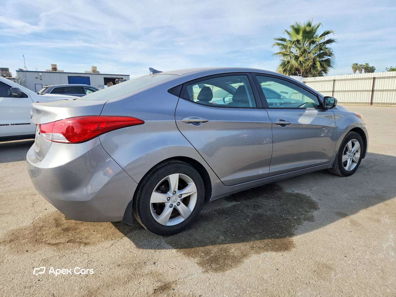 Hyundai Elantra 2012