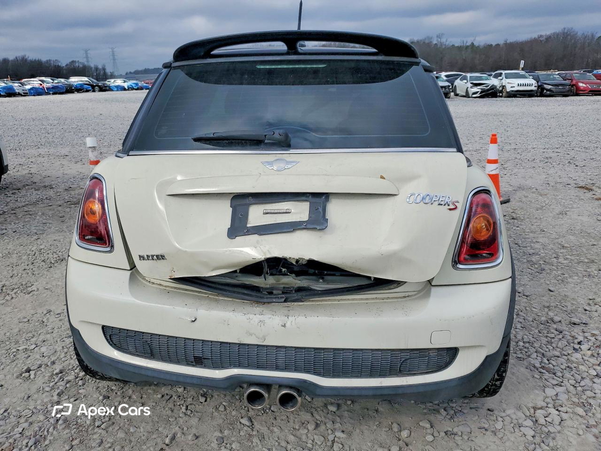 MINI Cooper 2010