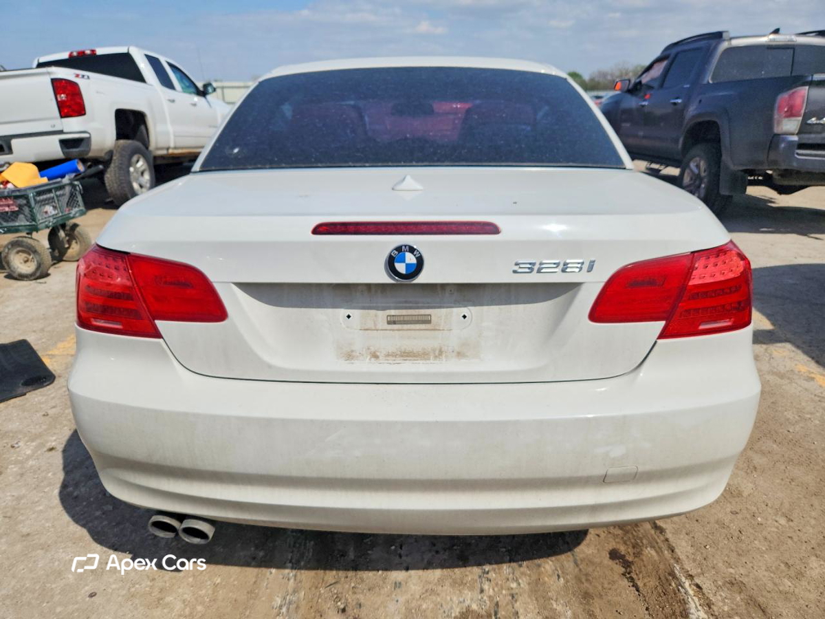 BMW Series 3 2011