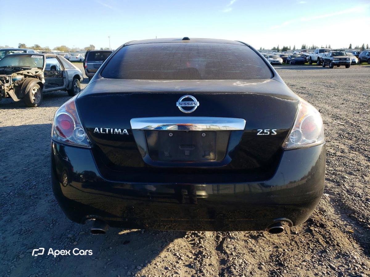 Nissan Altima 2011