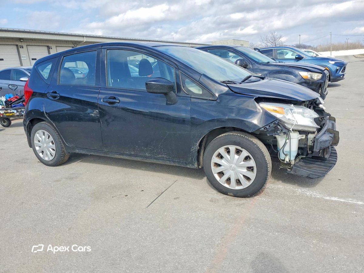 Nissan Versa 2016