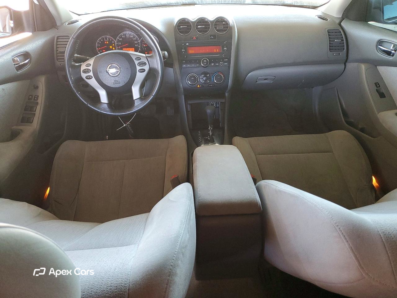 Nissan Altima 2011