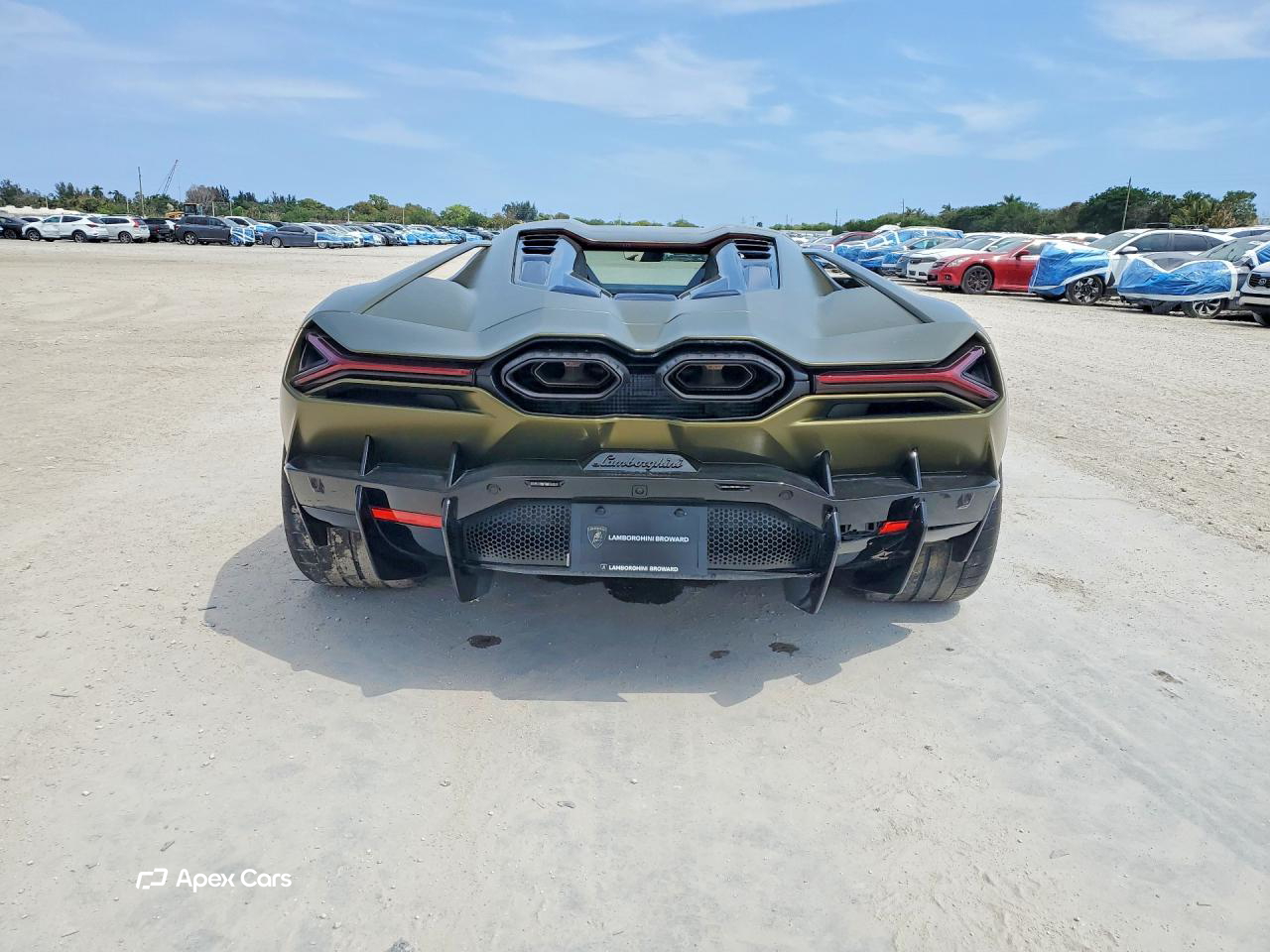 Lamborghini Revuelto 2025