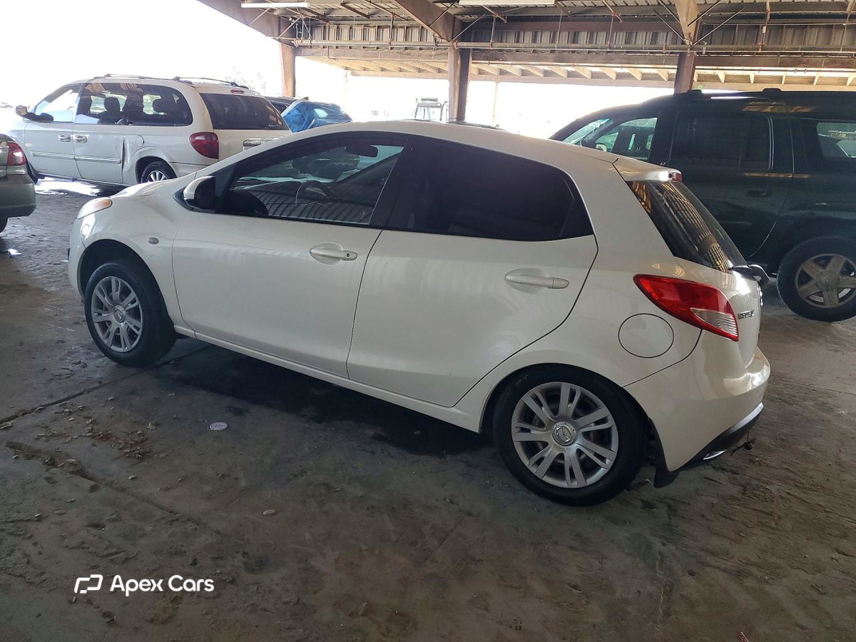 Mazda 2 2011