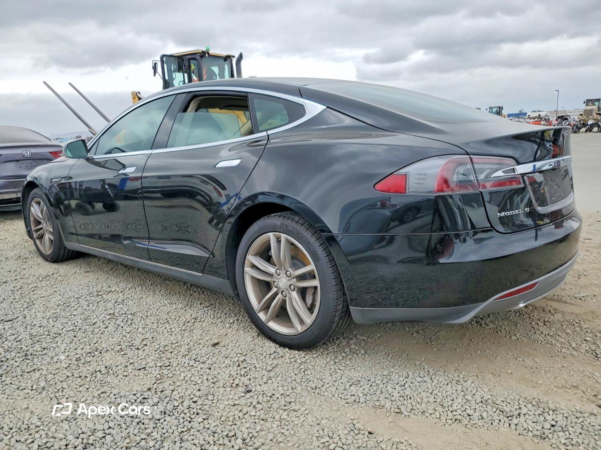 Tesla Model S 2013