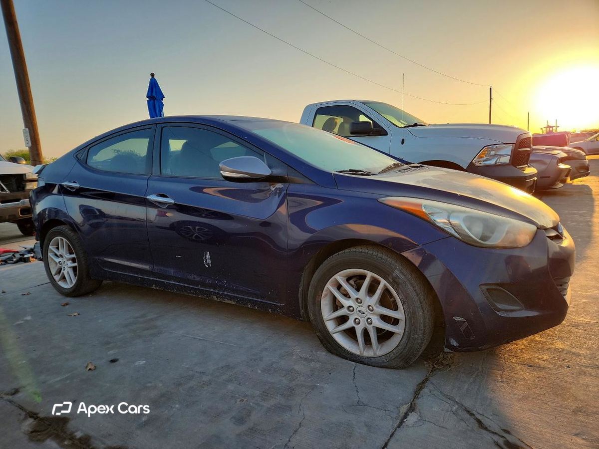 Hyundai Elantra 2011