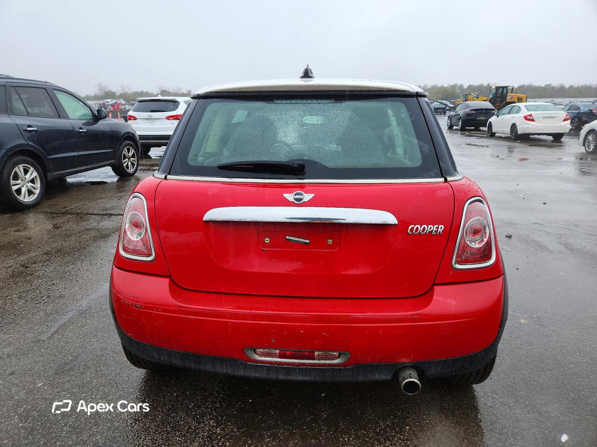 MINI Cooper 2011