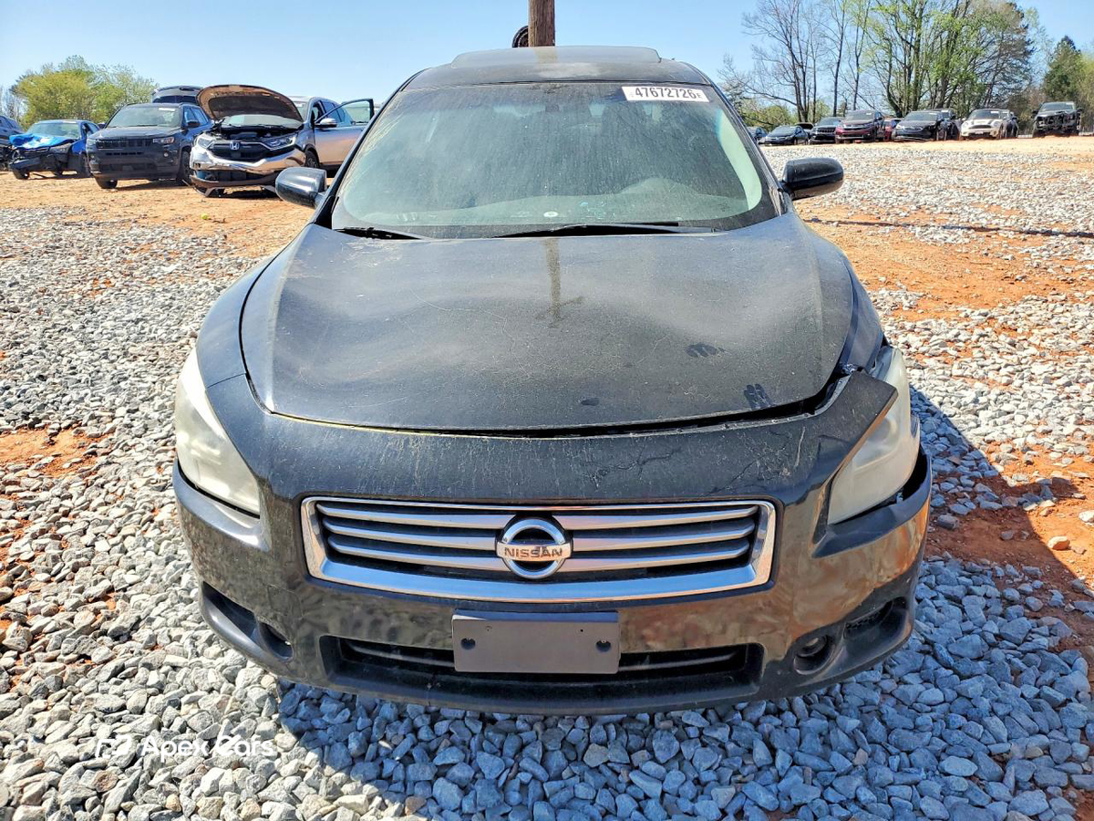 Nissan Maxima 2012