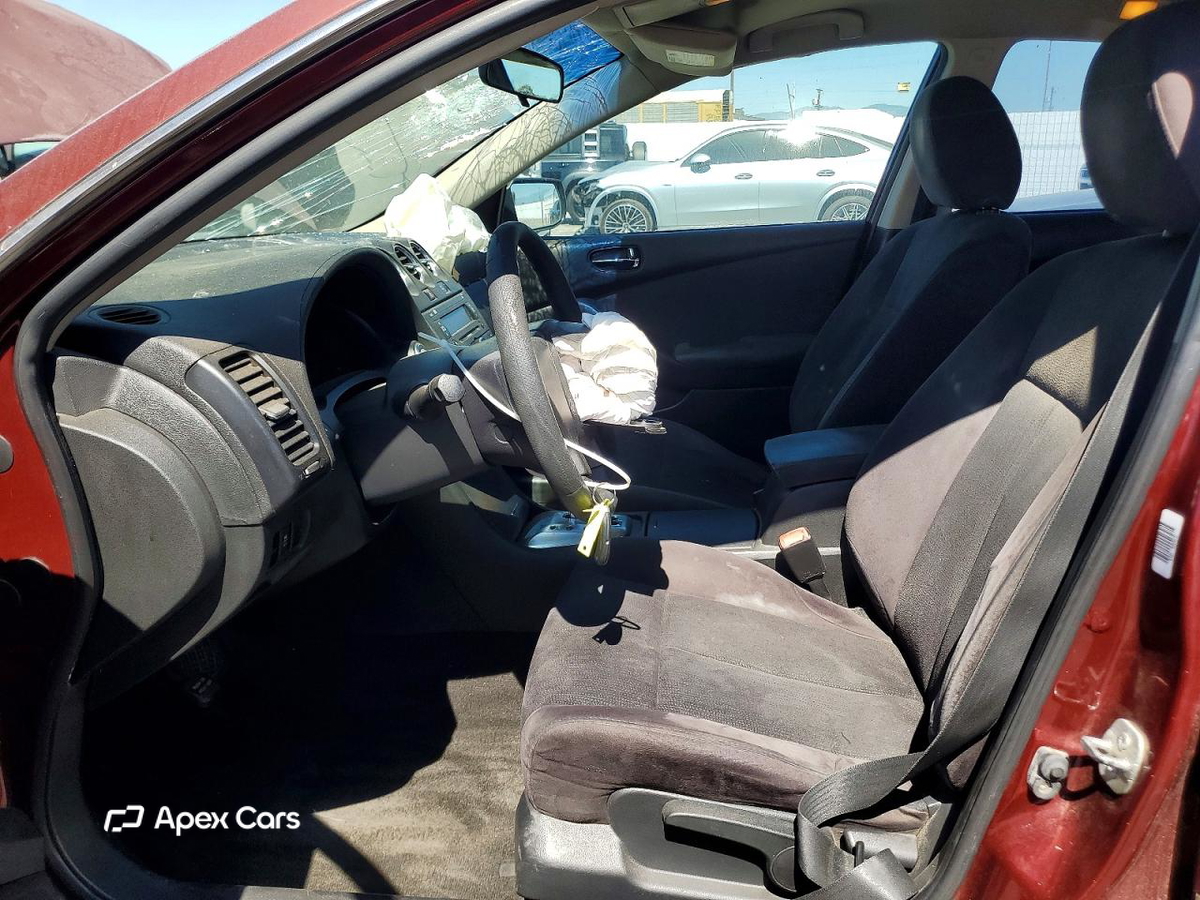 Nissan Altima 2011