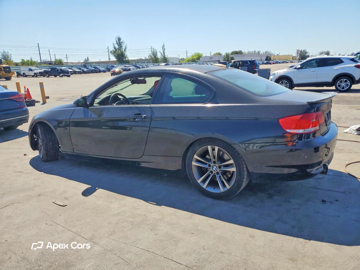 BMW Series 3 2009