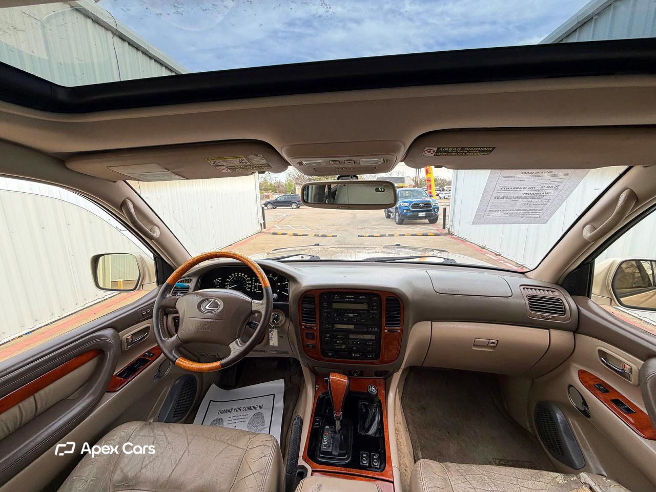 Lexus LX 2001