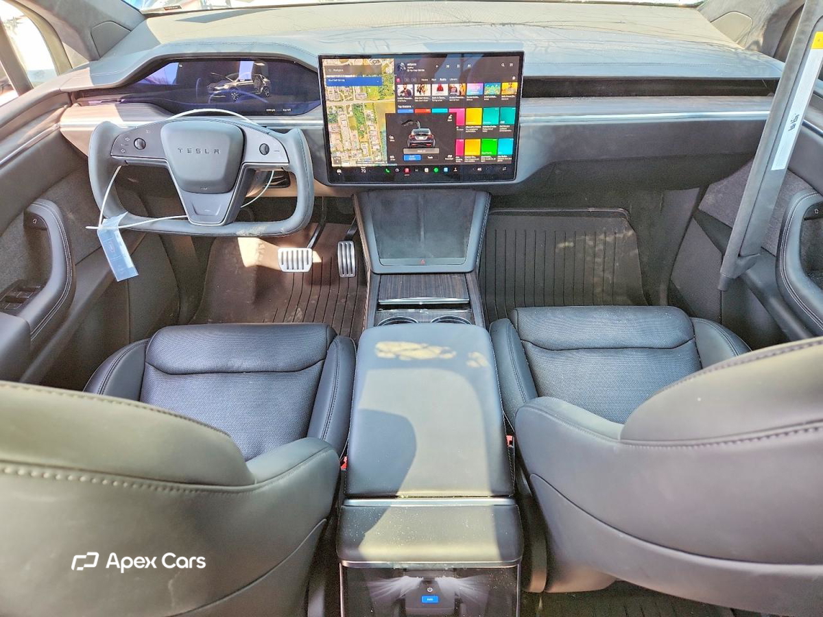 Tesla Model X 2024