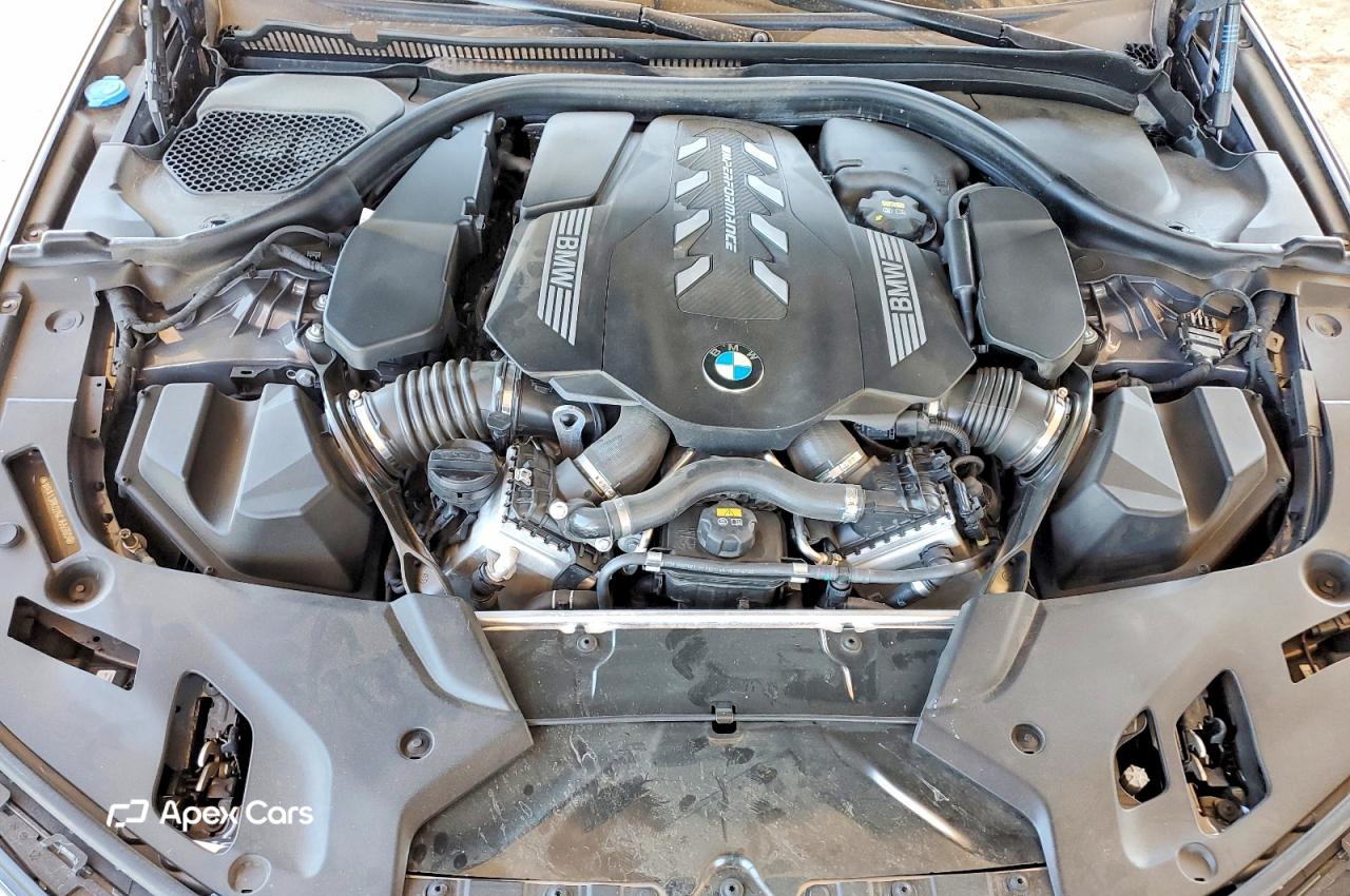 BMW M5 2022