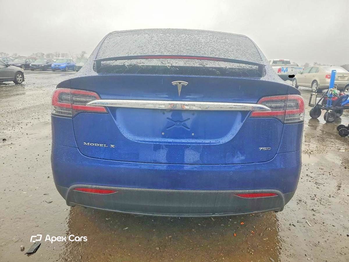 Tesla Model X 2018