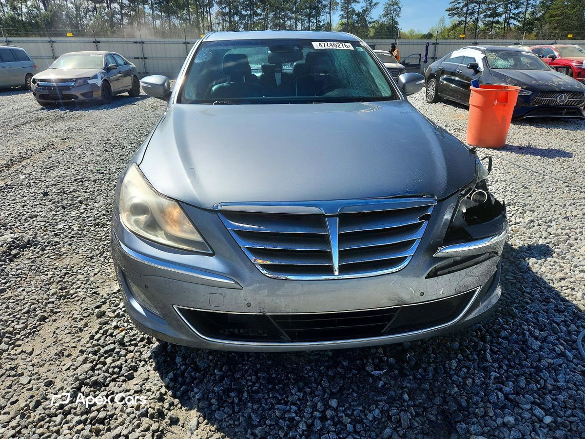 Hyundai Genesis 2013