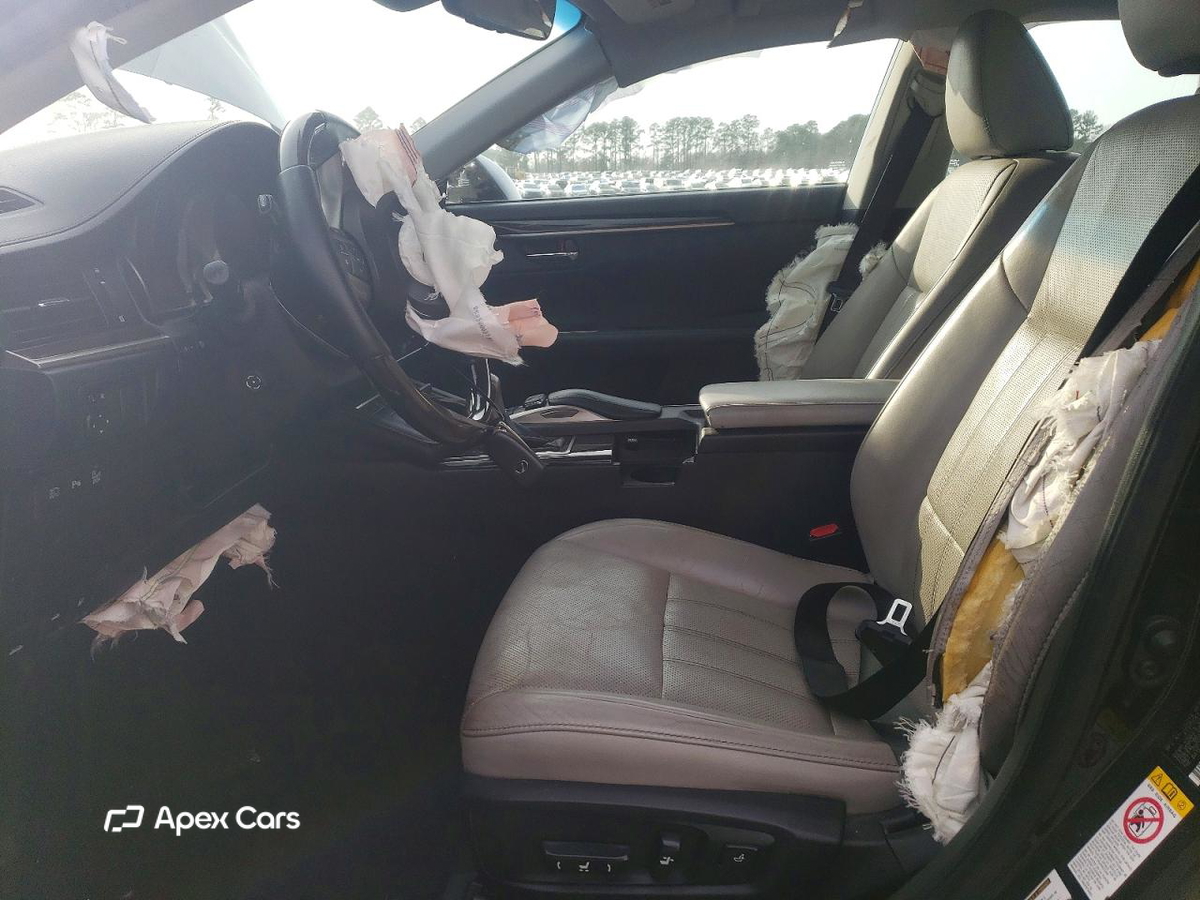 Lexus ES 2016