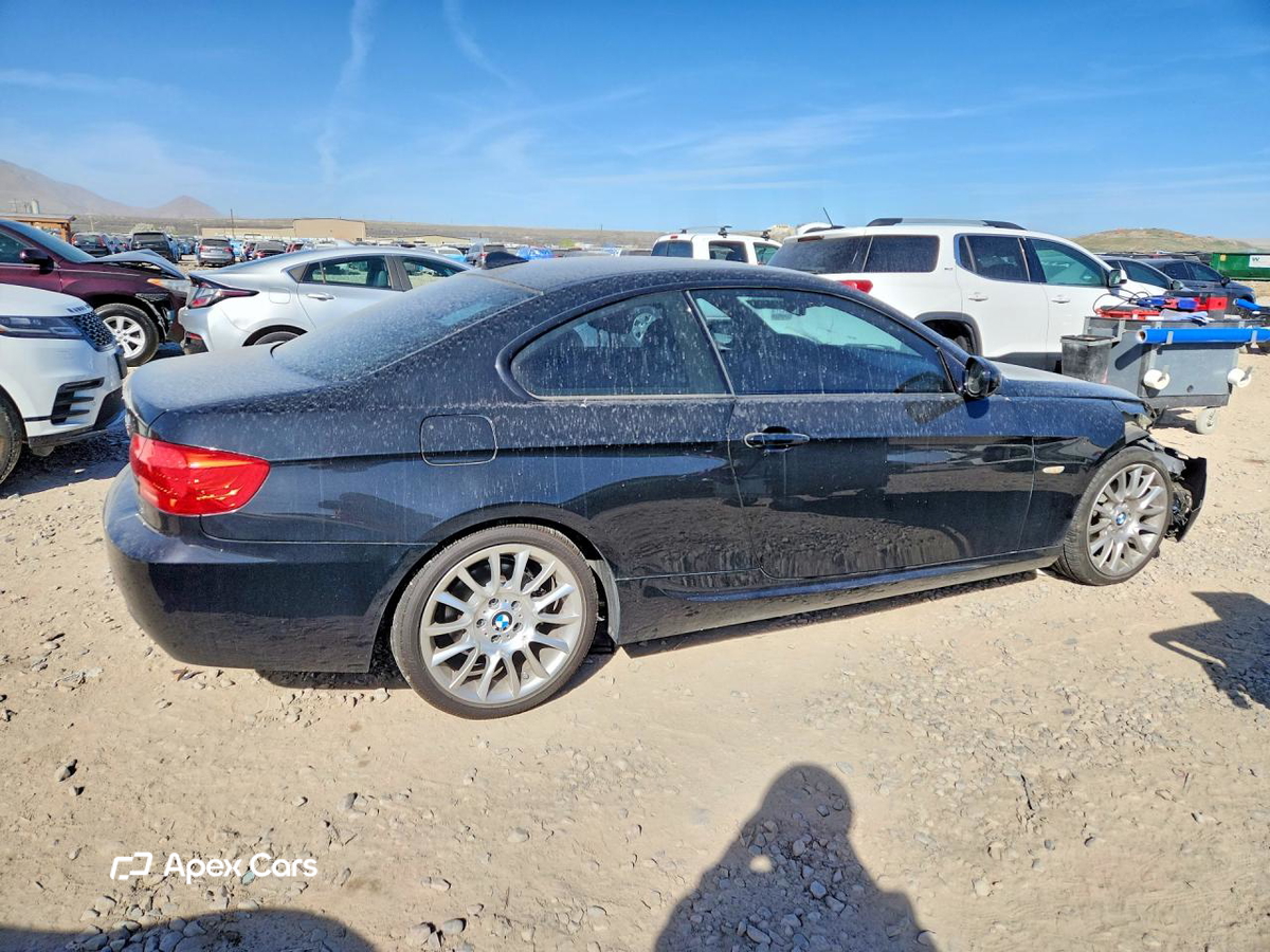 BMW Series 3 2011