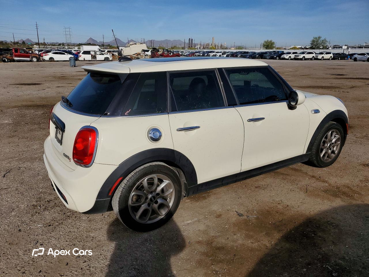 MINI Cooper 2015
