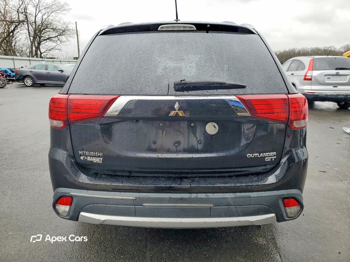 Mitsubishi Outlander 2016