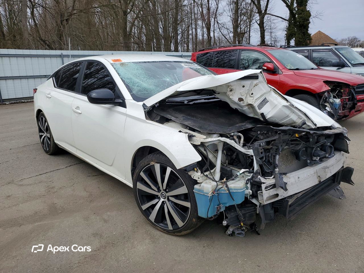 Nissan Altima 2020
