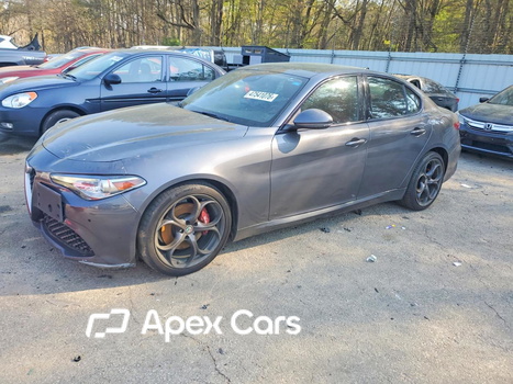 Alfa Romeo Giulia 2019 - Image 1 of 12