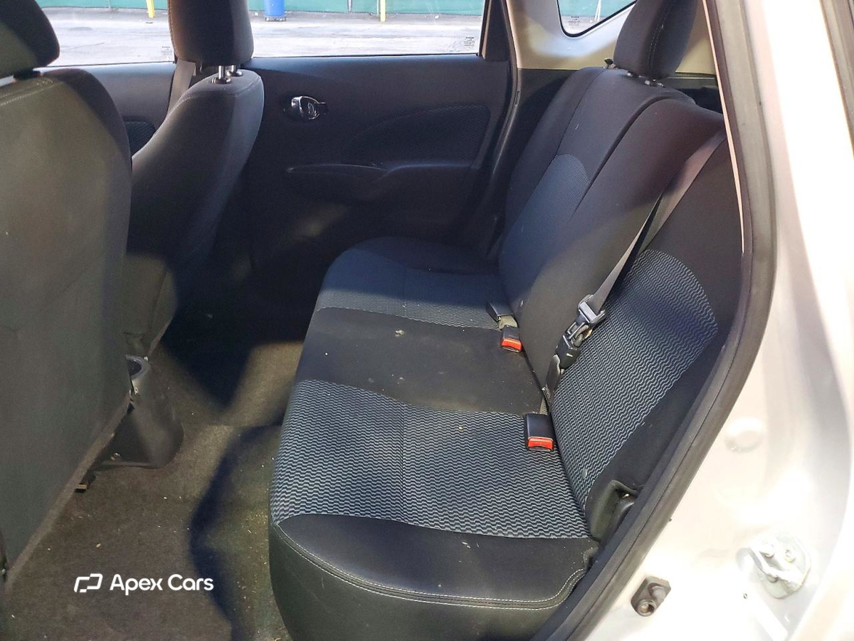 Nissan Versa 2016
