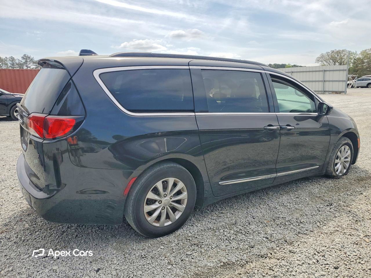 Chrysler Pacifica 2017