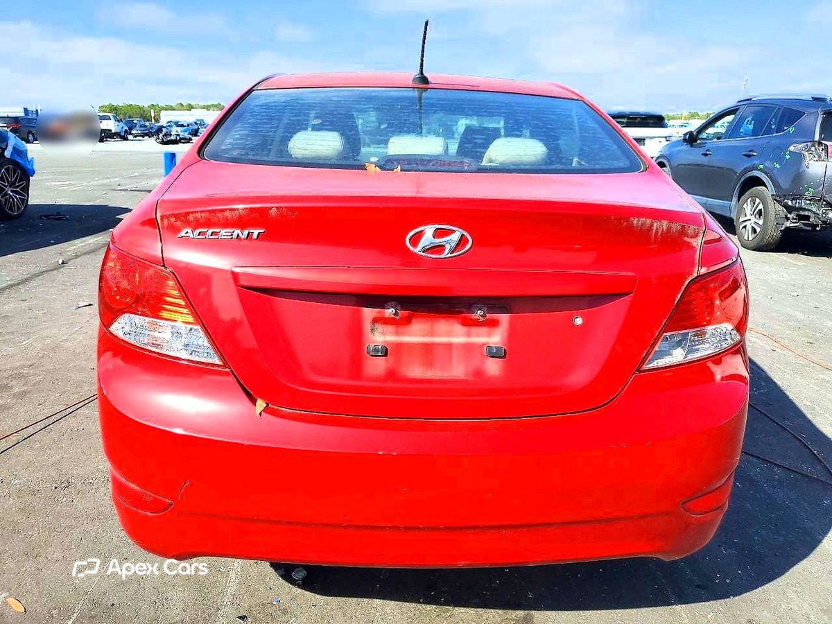 Hyundai Accent 2013