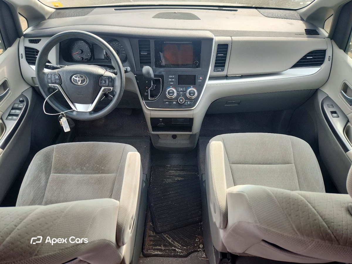 Toyota Sienna 2015