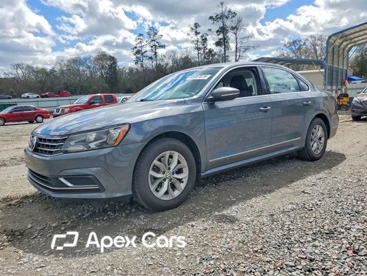 Volkswagen Passat 2017 - Image 1 of 5