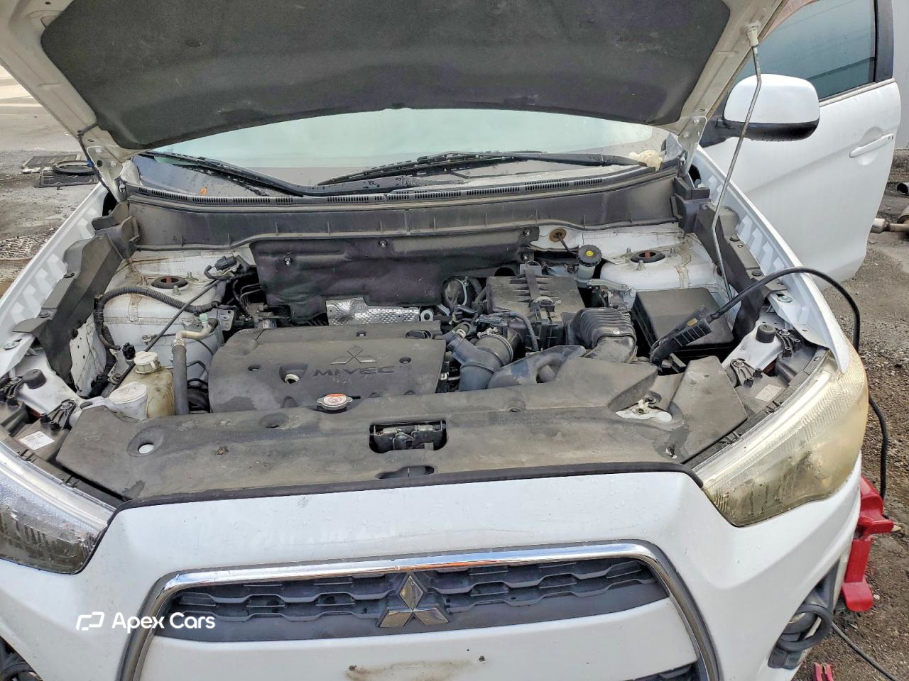 Mitsubishi Outlander 2015