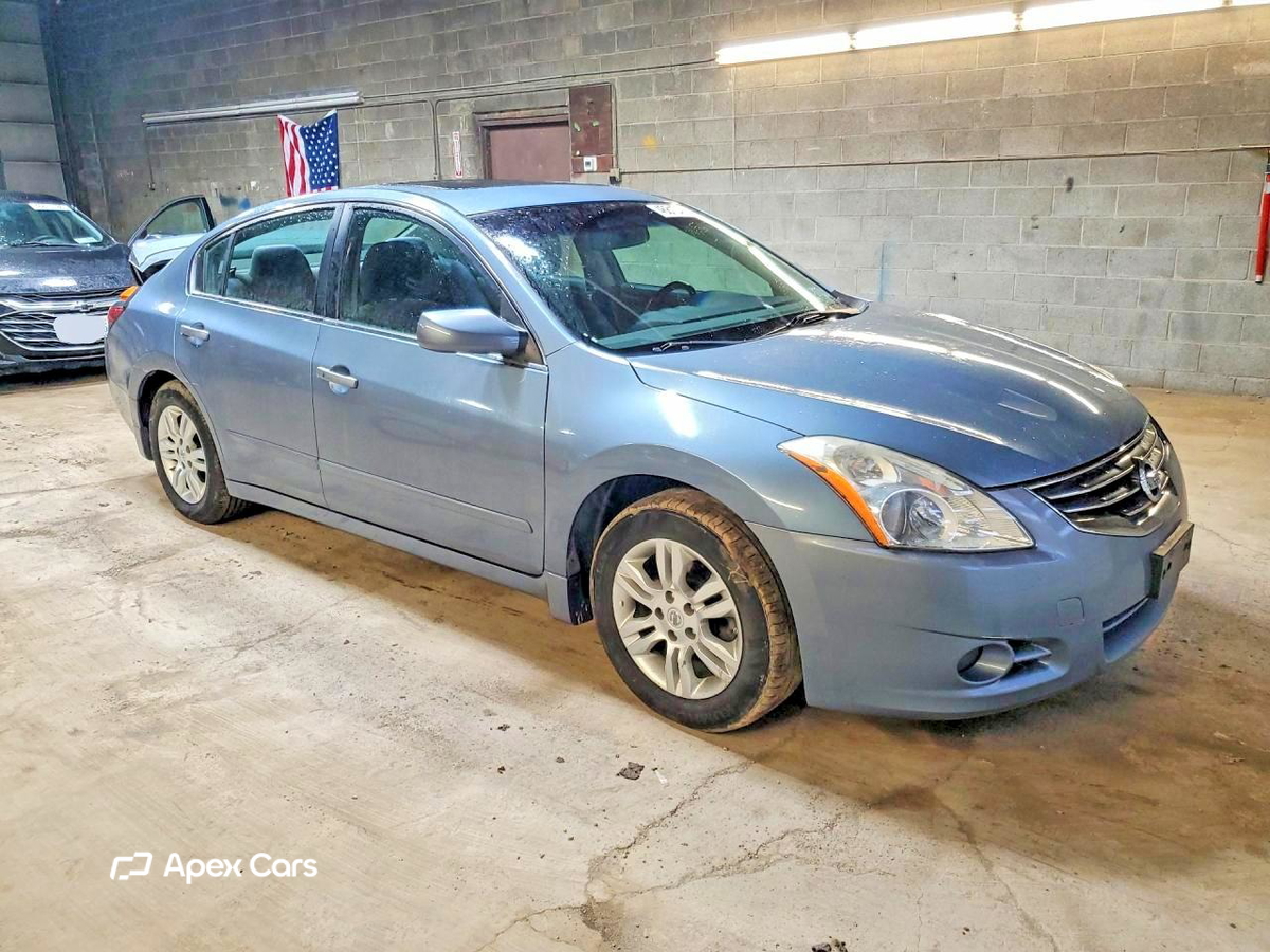 Nissan Altima 2012