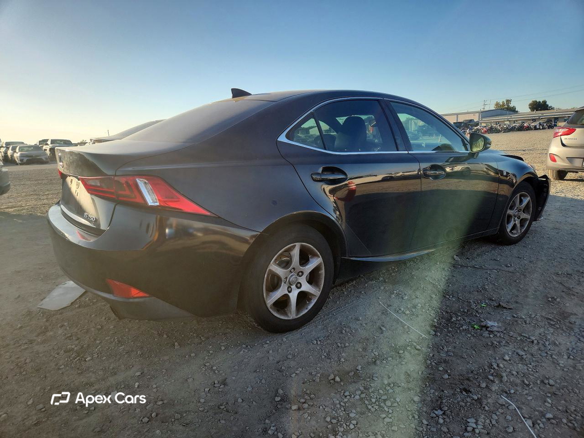 Lexus IS 2014