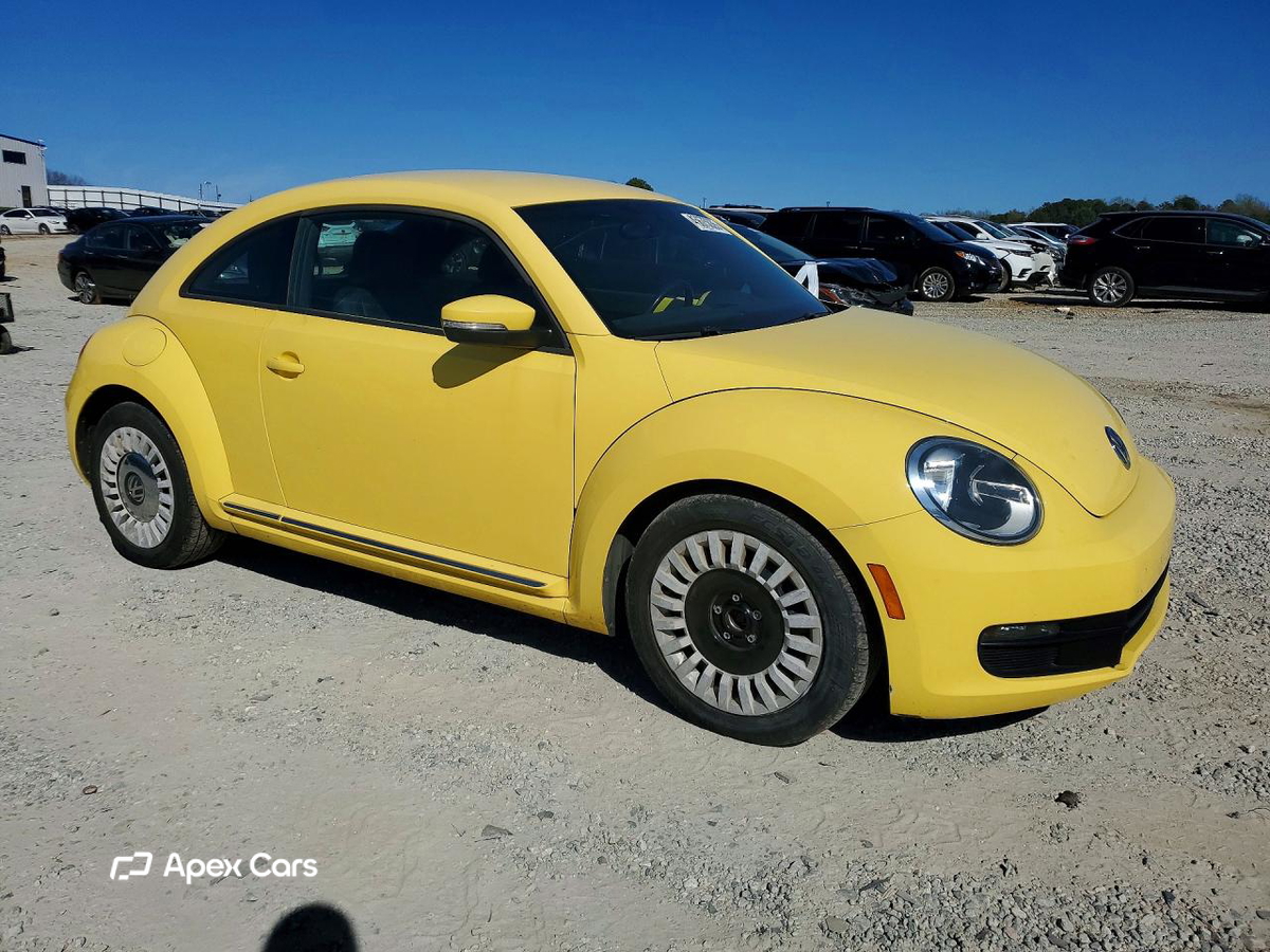 Volkswagen Beetle 2013