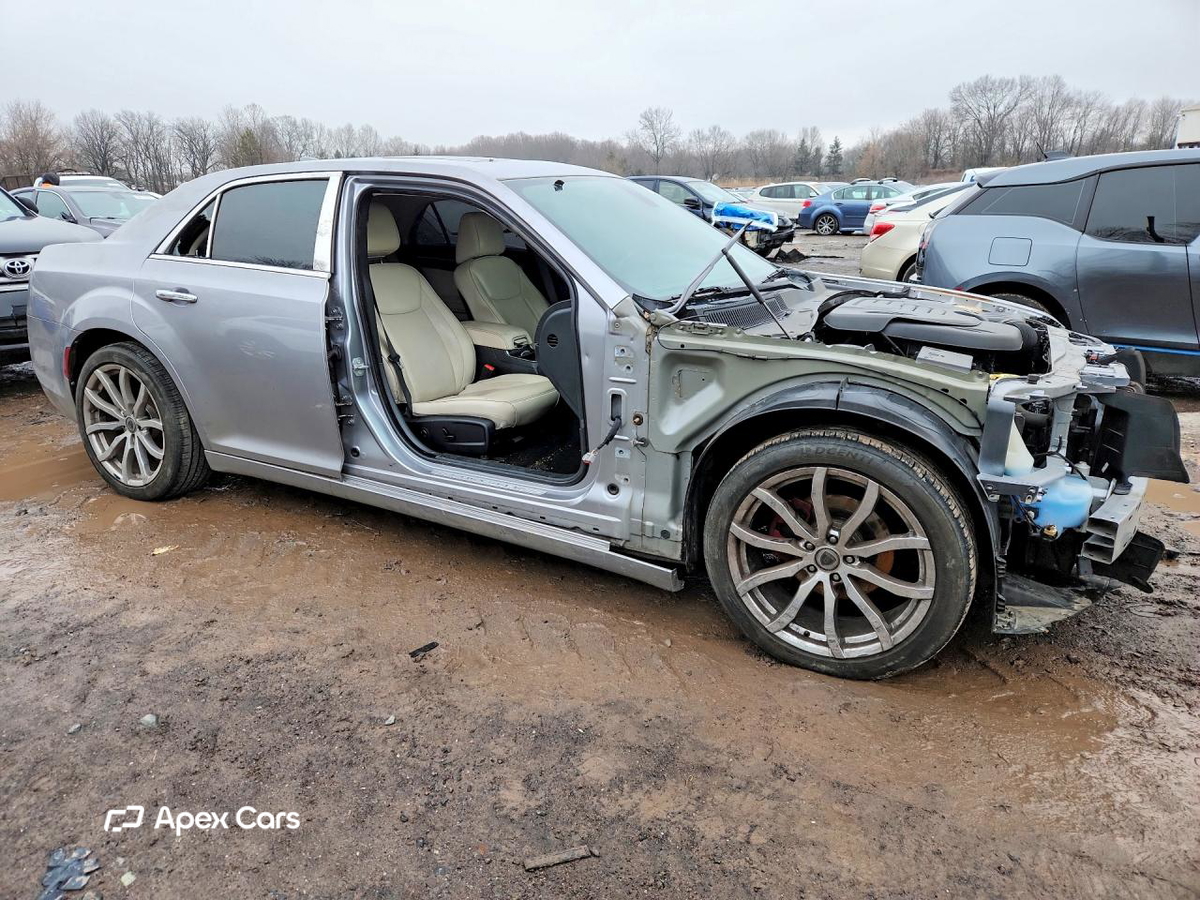 Chrysler 300 2016
