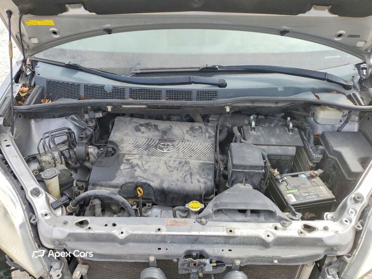 Toyota Sienna 2011
