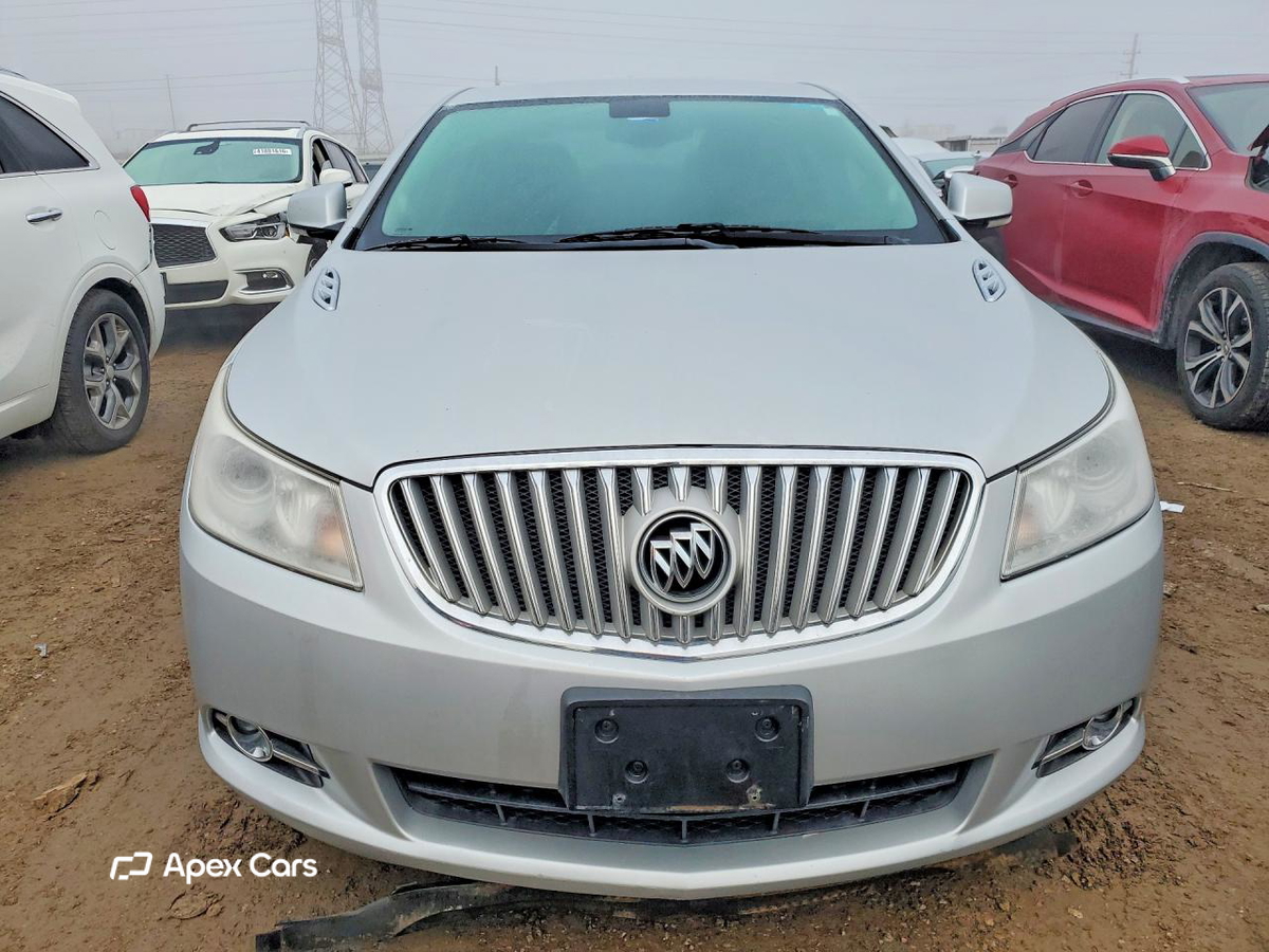 Buick LaCrosse 2011
