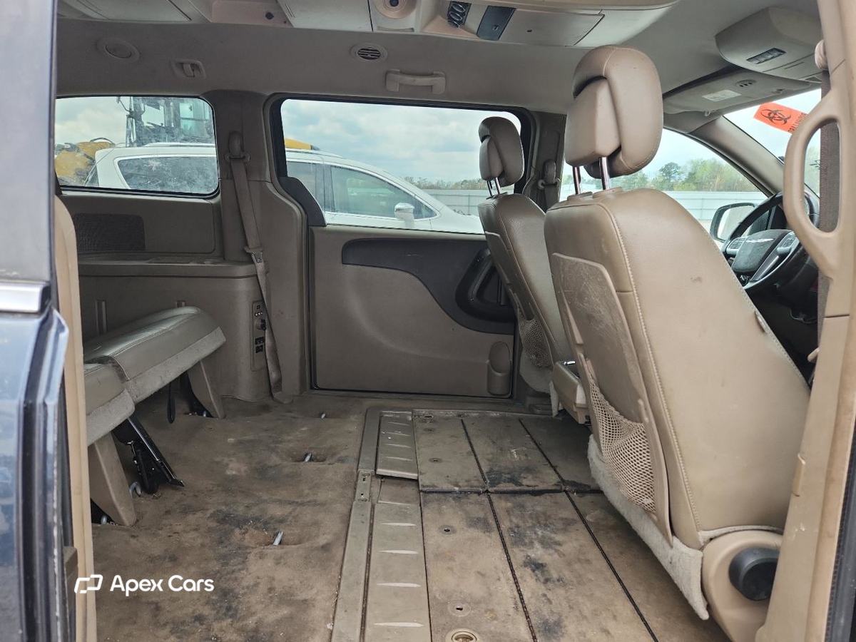 Chrysler Voyager 2013