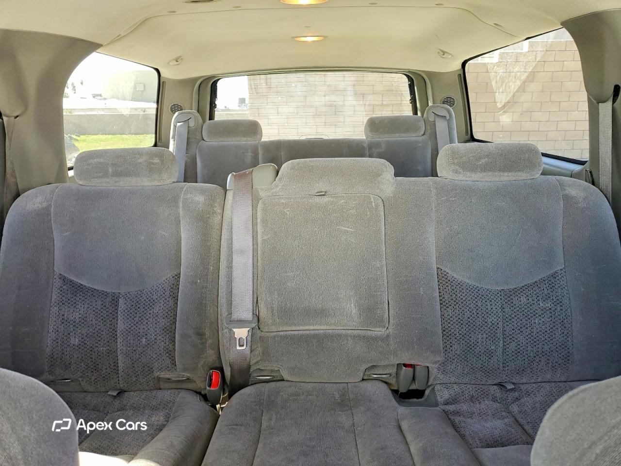 Chevrolet Suburban 2004
