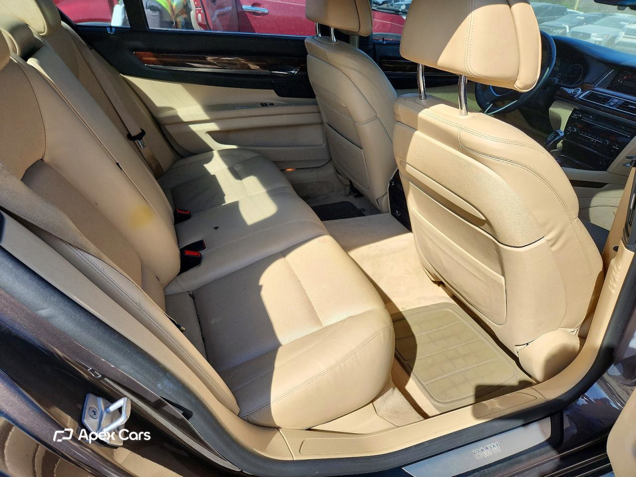 BMW Series 7 2015