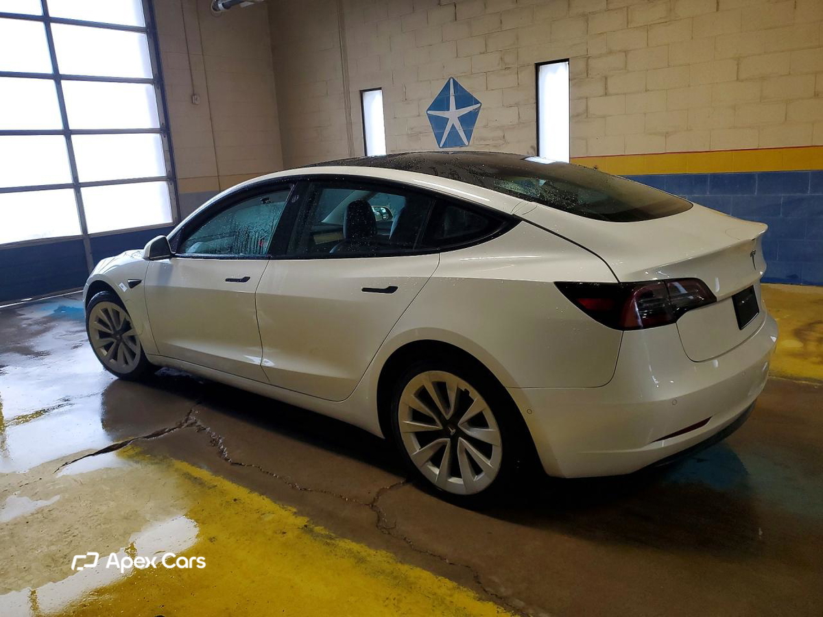Tesla Model 3 2022