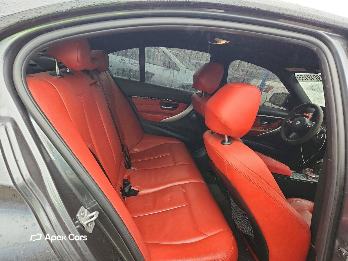 BMW Series 3 2016