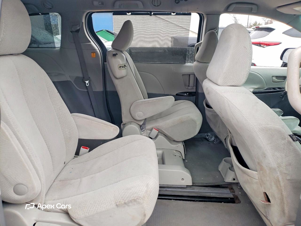 Toyota Sienna 2011