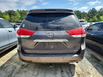 Toyota Sienna 2011