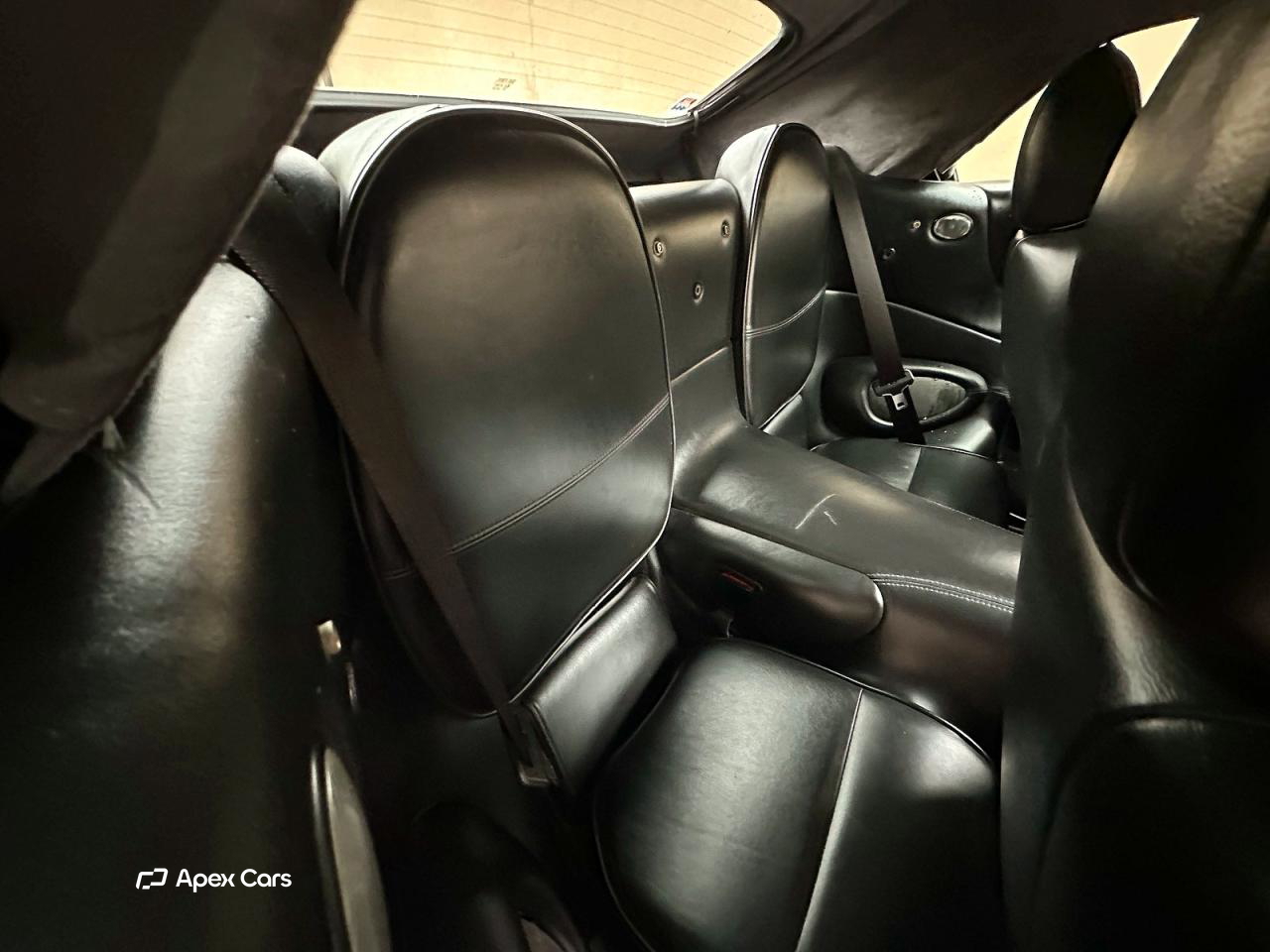 Aston Martin DB7 2001