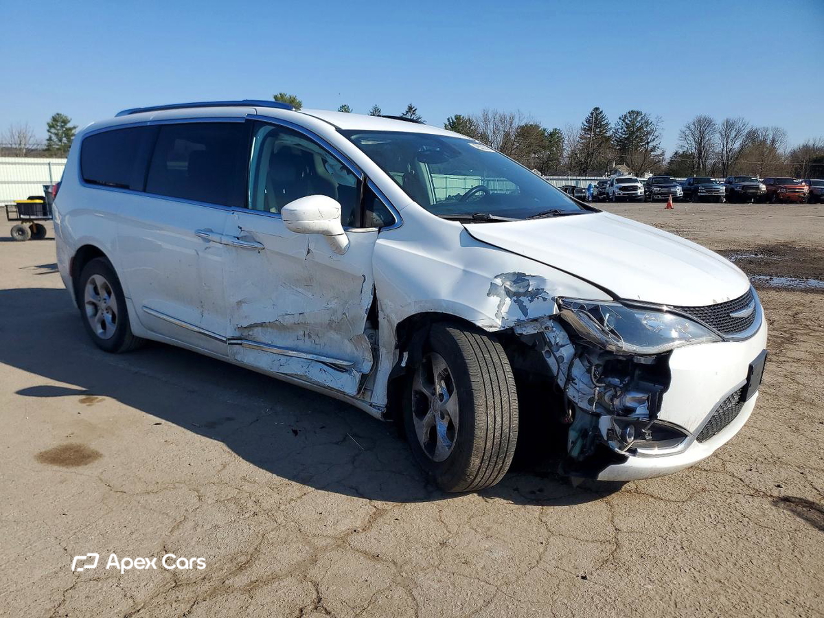 Chrysler Pacifica 2017
