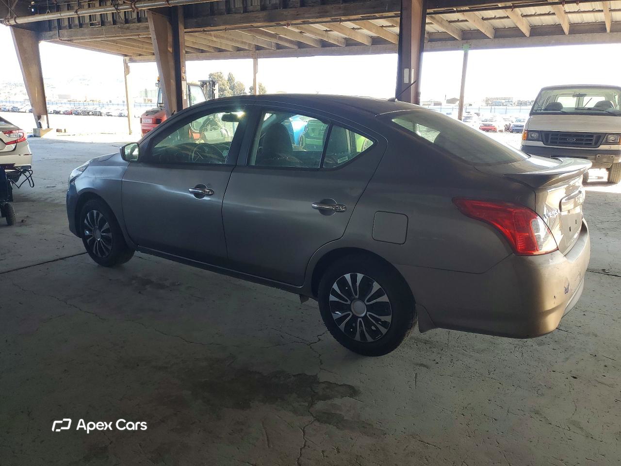 Nissan Versa 2015
